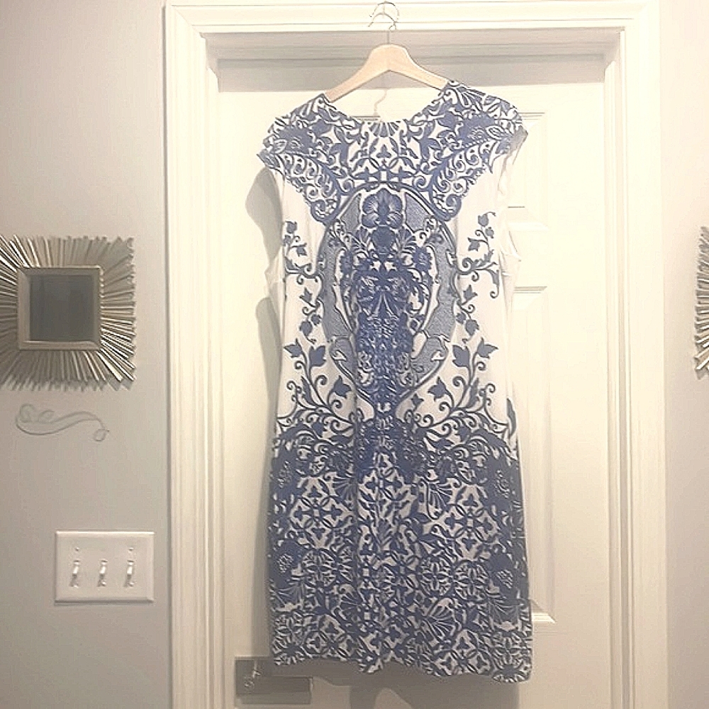 Two Tone Short Sleeve Dress